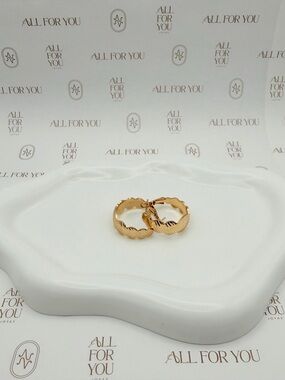 NWT 18K Gold Filled Twisted Hoop Earrings | 1" Textured Gold Hoops